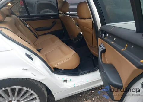 2002 BMW 330I из США, поврежденный, VIN WBAEV53442KM19783